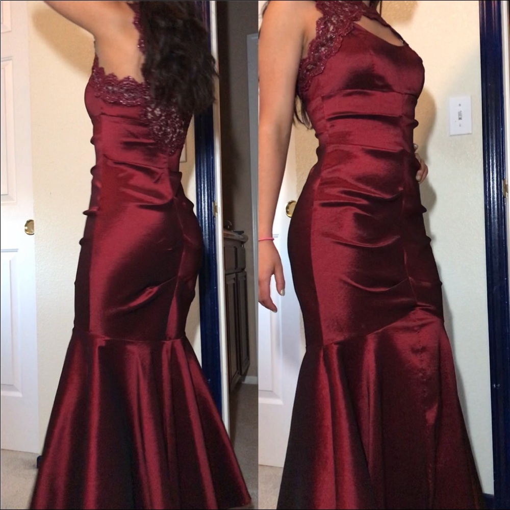 Maroon prom dress